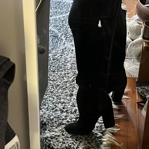 Schultz Suede pull up boot - Picture 7 of 7